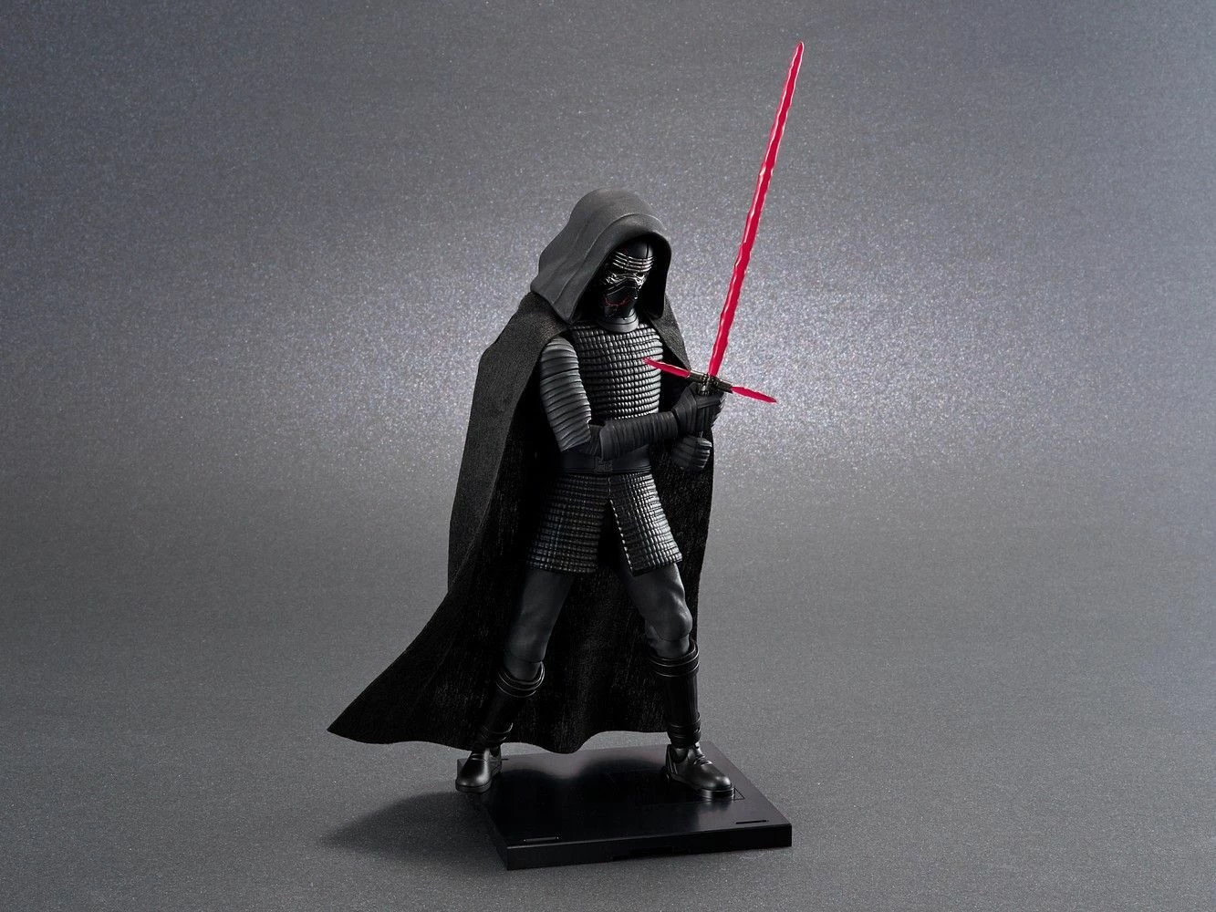 Bandai 1/12 KYLO REN (THE RISE OF SKYWALKER VER.) 8 Bandai 1/12 KYLO REN (THE RISE OF SKYWALKER VER.) - Image 8
