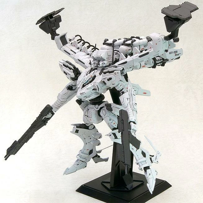 Armored Core Variable Infinity White Glint & V.O.B. Model Kit Set 3 Armored Core Variable Infinity White Glint & V.O.B. Model Kit Set - Image 3