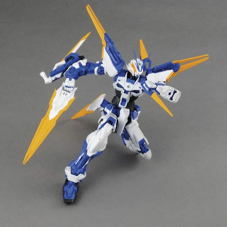 Bandai MG 1/100 Gundam Astray Blue Frame D 4 Bandai MG 1/100 Gundam Astray Blue Frame D - Image 4