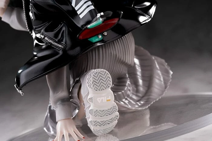 Rebuild Of Evangelion Mari Makinami Illustrious (Radio EVA Original Color Ver. Part 2) 1/7 Scale Figure 6 Rebuild Of Evangelion Mari Makinami Illustrious (Radio EVA Original Color Ver. Part 2) 1/7 Scale Figure - Image 6