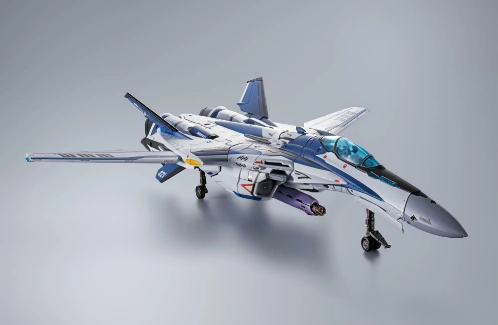 Bandai Macross Frontier DX Chogokin VF-25 Messiah Valkyrie (Worldwide Anniversary Ver.) 17 Bandai Macross Frontier DX Chogokin VF-25 Messiah Valkyrie (Worldwide Anniversary Ver.) - Image 17