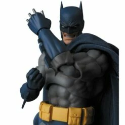Batman: Hush MAFEX No.105 Batman -Bandai Sales b456d8ef 4284 4812 aebb 8e8d514f97d1