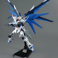 Bandai MG 1/100 Freedom Gundam (Ver 2.0) -Bandai Sales eaa3446c be28 4733 9ad2 ee2d0aebcf89