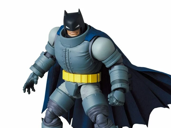 Batman The Dark Knight Returns MAFEX No.146 Armored Batman 1 Batman The Dark Knight Returns MAFEX No.146 Armored Batman