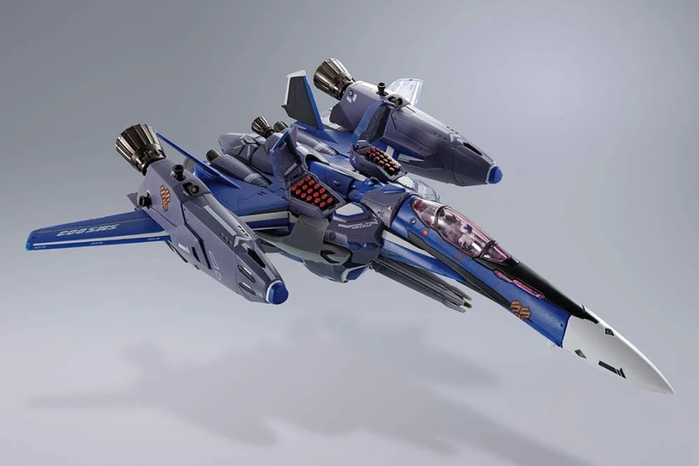 Bandai Macross Frontier DX Chogokin VF-25G Super Messiah Valkyrie (Michael Blanc Machine) Revival Ver. 9 Bandai Macross Frontier DX Chogokin VF-25G Super Messiah Valkyrie (Michael Blanc Machine) Revival Ver. - Image 9
