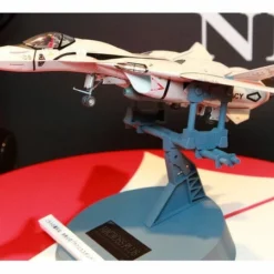 Macross Plus VF-11B Thunderbolt 1/72 Scale Model Kit -Bandai Sales hsg65722 1 1485108018