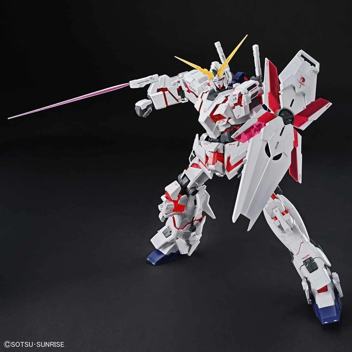 Bandai Mega Size 1/48 Unicorn Gundam (Destroy Mode) 6 Bandai Mega Size 1/48 Unicorn Gundam (Destroy Mode) - Image 6